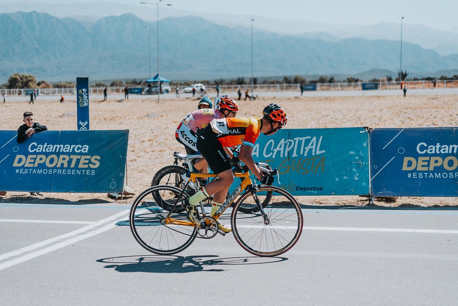 Más de 250 ciclistas en la 4ta fecha del Nacional Infanto Juvenil de Pista