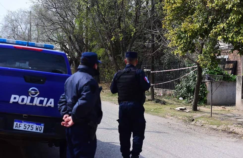 Una mujer convivía con los cadáveres de sus dos hermanos, en Córdoba