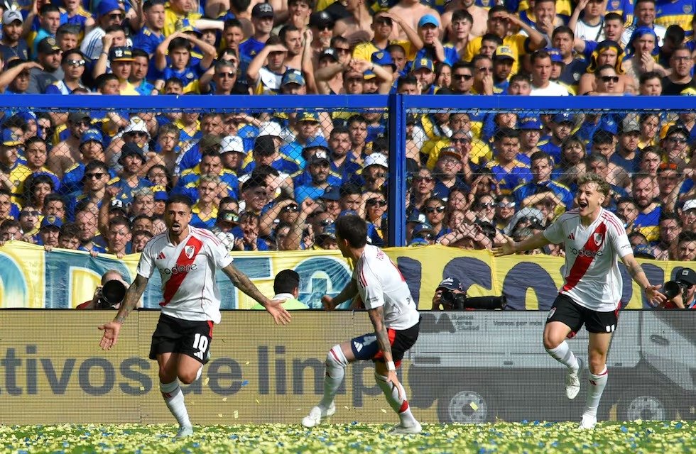 Liga Profesional: River le ganó a Boca en la Bombonera con un final polémico