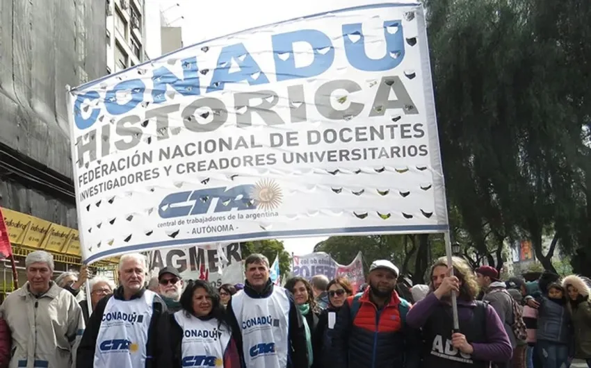 El Frente Sindical de Universidades Nacionales lanzó un “paro total” para mañana