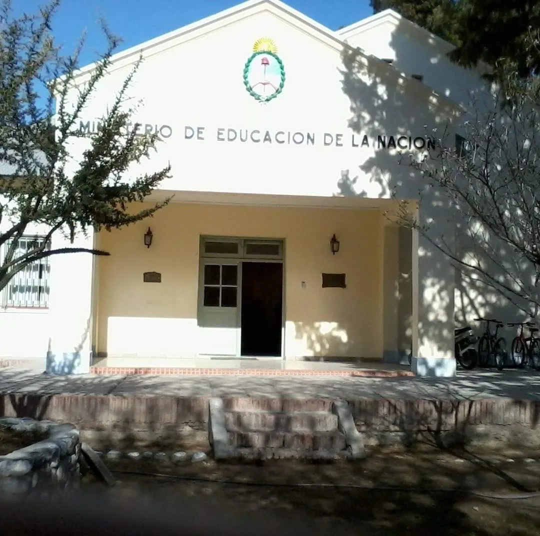 Cerraron escuela en Santa María, por una enfermedad contagiosa