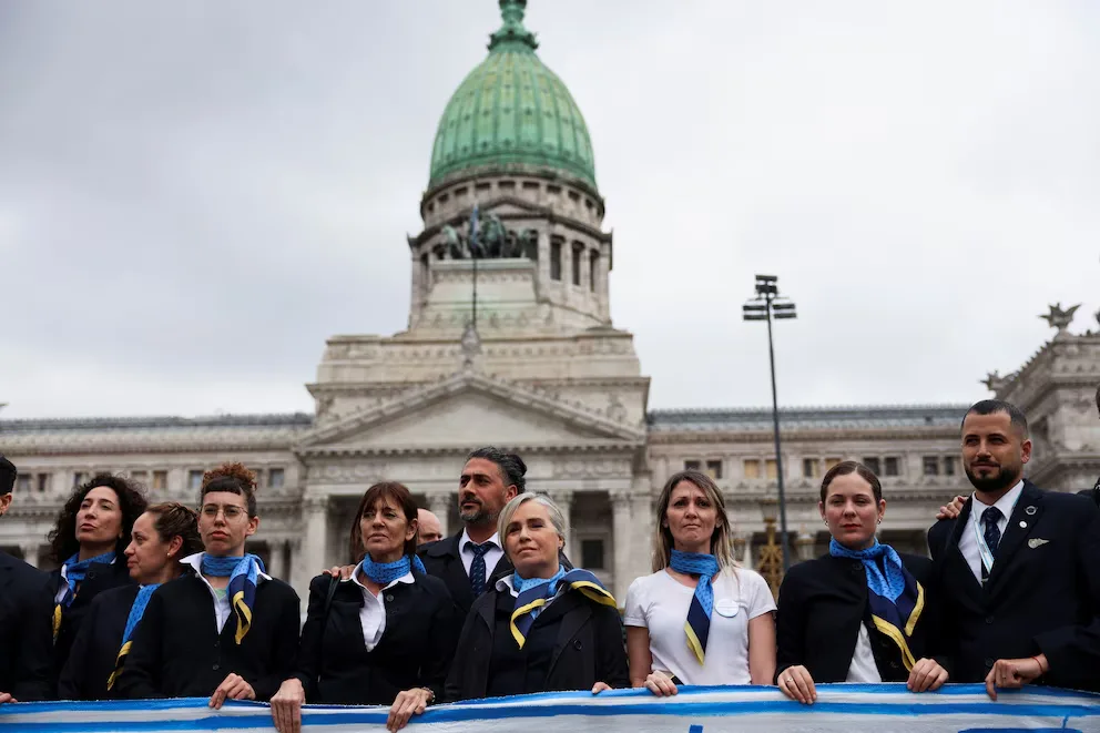 La Justicia dispuso que los gremios aeronáuticos deben notificar los paros con cinco días de anticipación