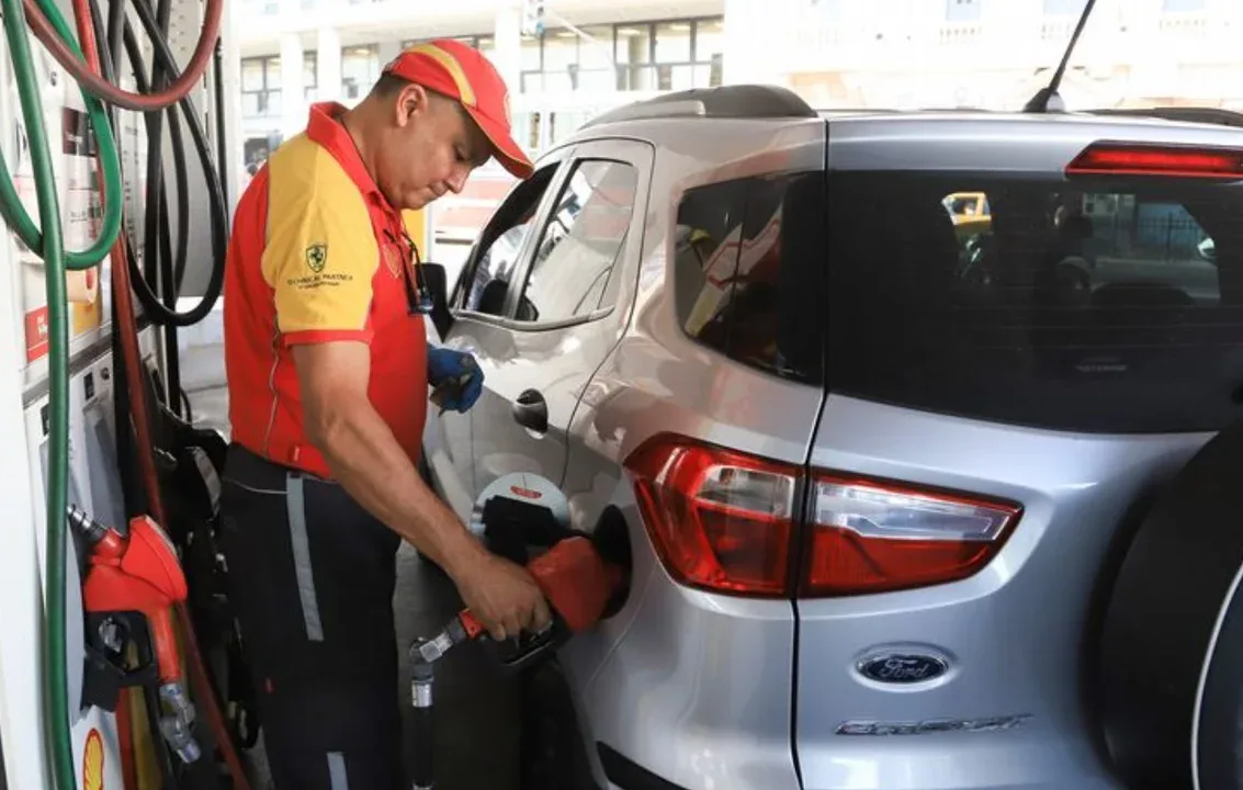 El viernes volverán a subir los combustibles