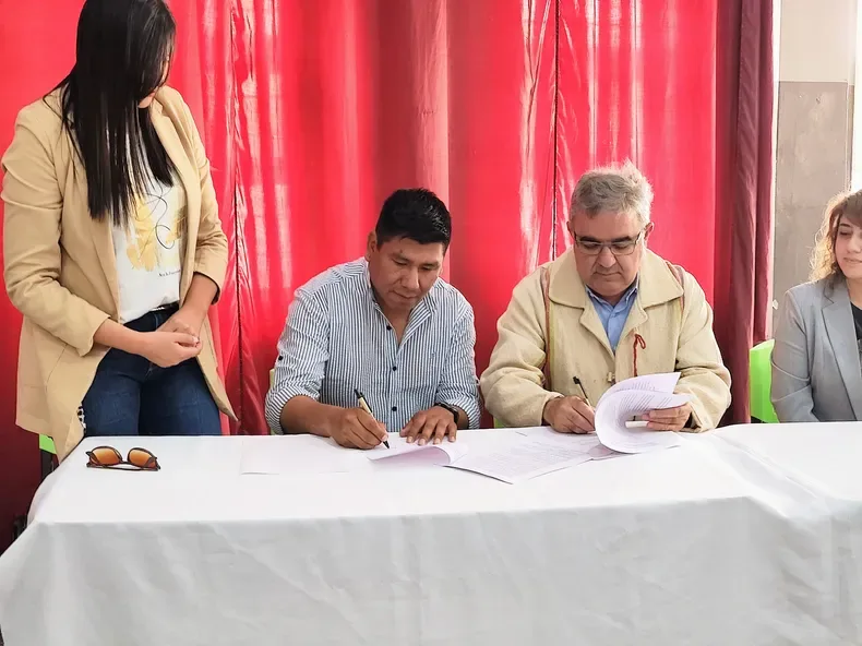 Se firmó convenio en Fiambalá para la implementación de un Centro de Emisión de Licencias