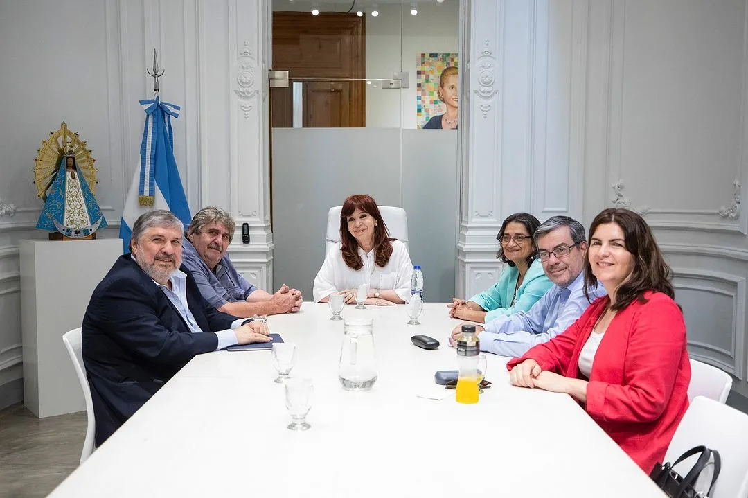 Cristina Fernández se reunió con los cinco precandidatos a vicepresidentes del PJ