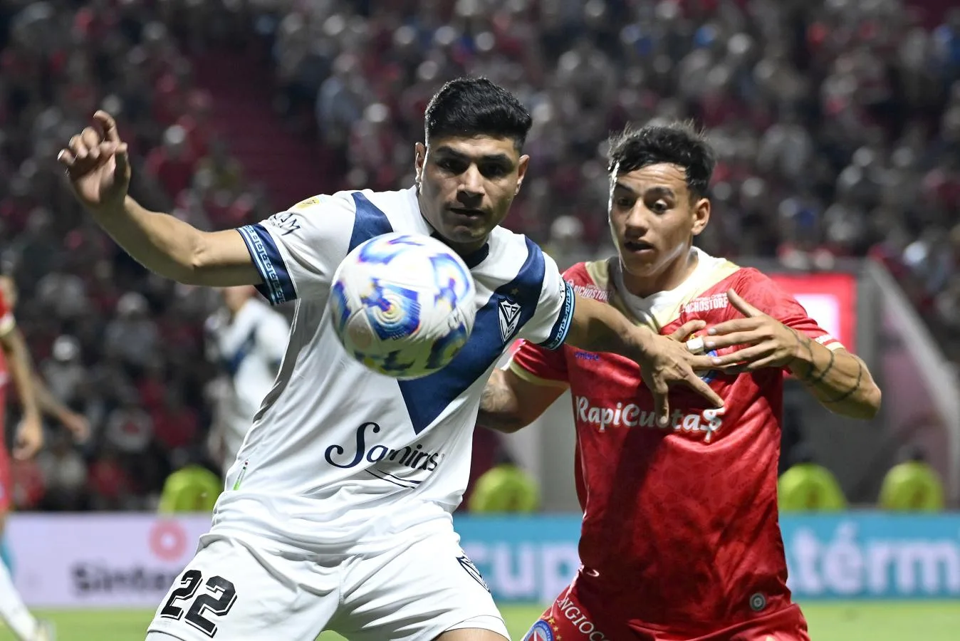 Vélez empató 1-1 con Argentinos Juniors y continúa como único líder de la Liga Profesional