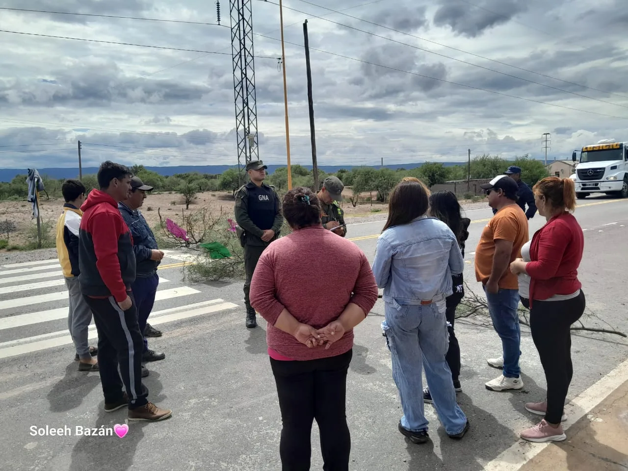 Vecinos de Telaritos levantan el corte de Ruta N°60 en Capayán por intervención de Gendarmería