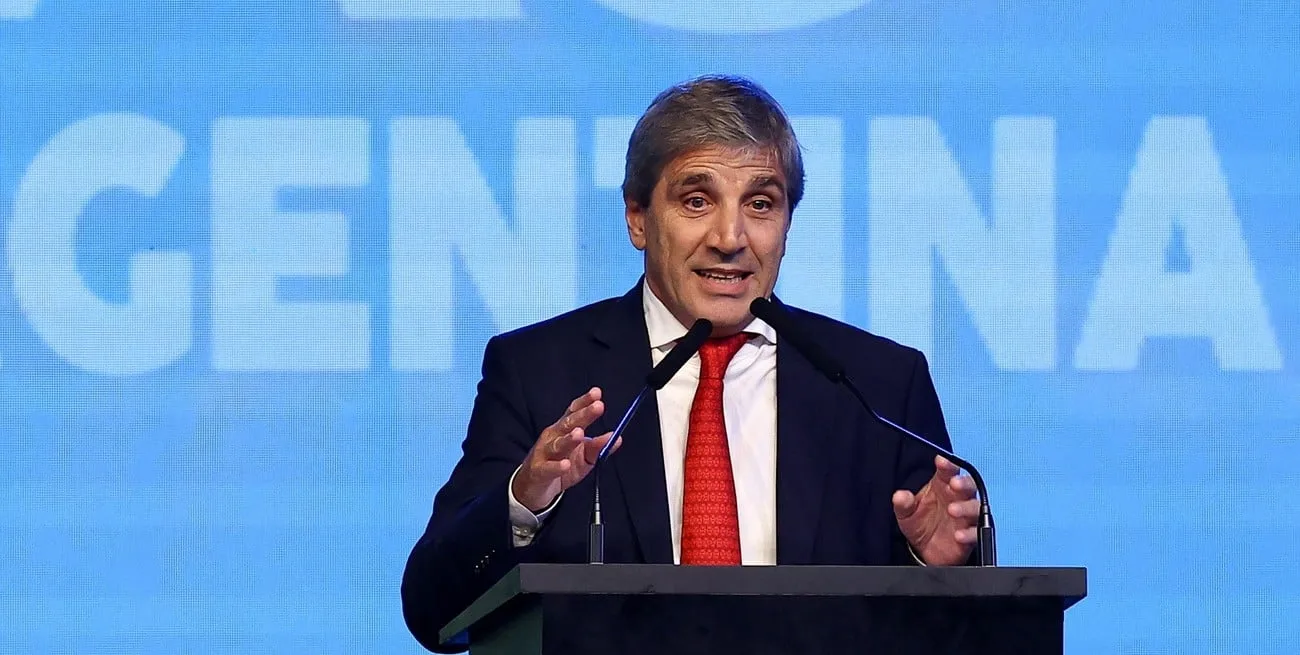 Luis Caputo: “No vamos a devaluar, lo dijimos desde el primer día”