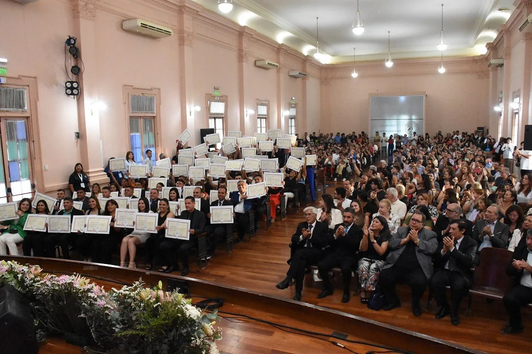 72 nuevos egresados de la Facultad de Derecho en Catamarca