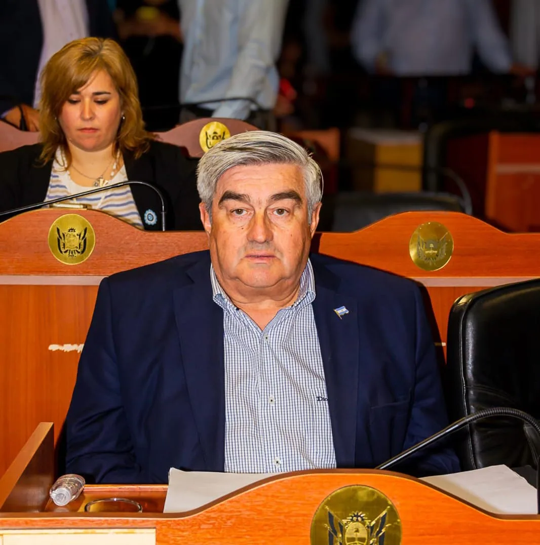 El diputado Mamerto Acuña duda de los números de Raúl Jalil