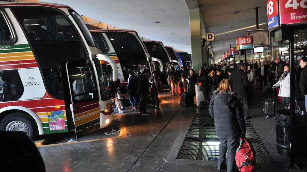 Cualquier vehículo con seguro y VTV podrá prestar servicios de transporte de pasajeros