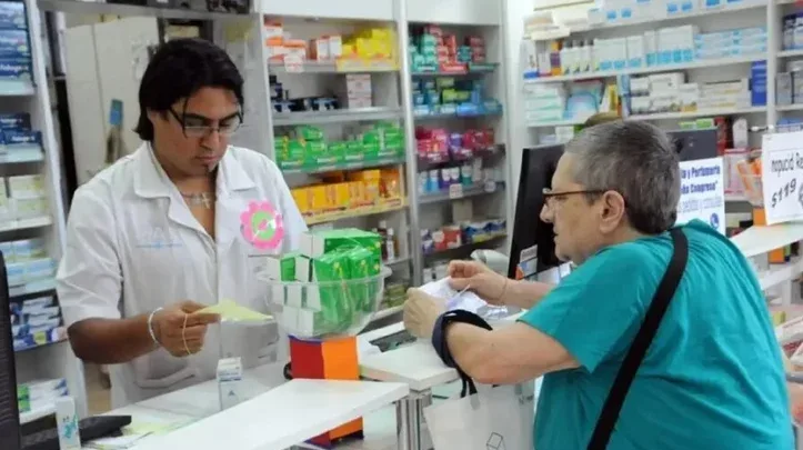 El PAMI recortó la entrega de medicamentos al 100% para jubilados