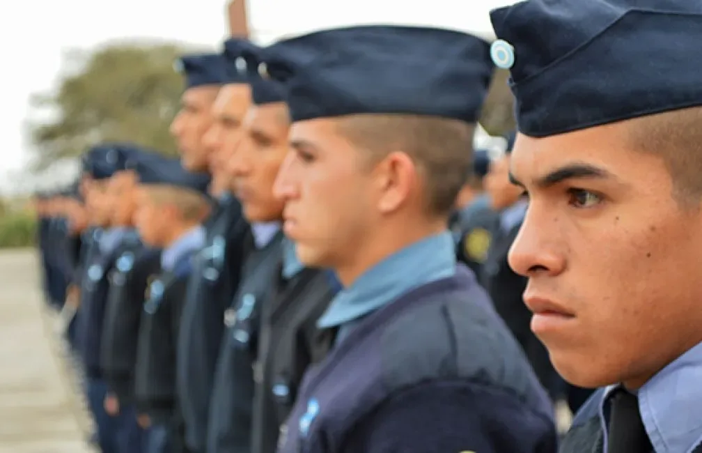 Escándalo en la Escuela de Suboficiales de la Policía de Salta: se presentaron denuncias por estafa y robo