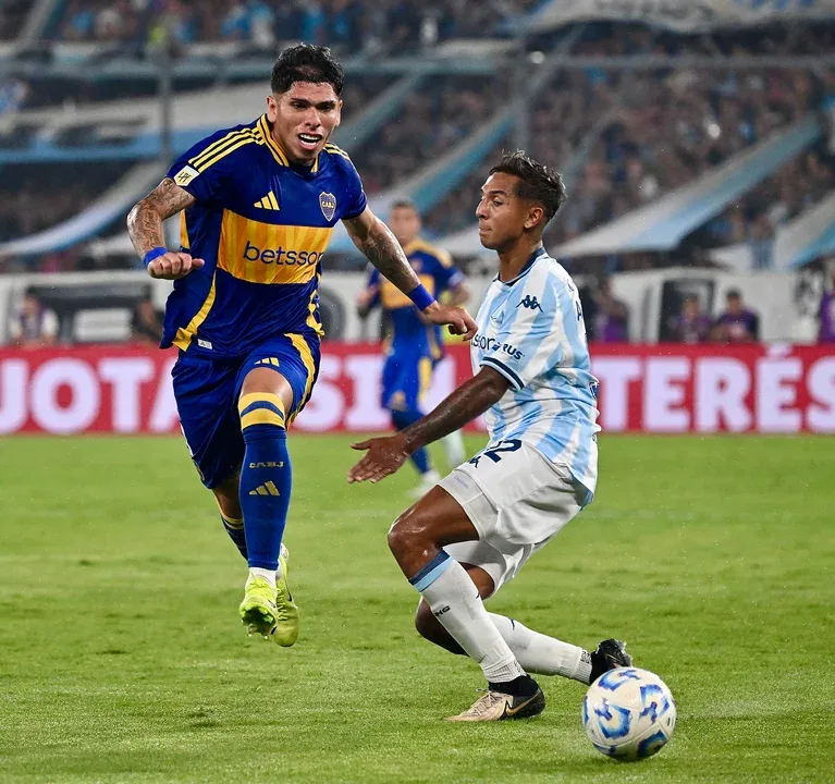 Carlos Palacios fue internado y es baja en Boca