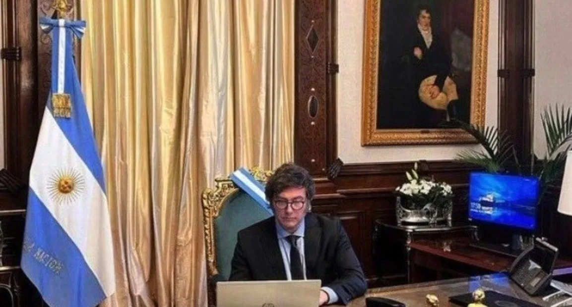 Javier Milei en Casa Rosada ajusta los detalles de la estrategia ante la fallida cripto $LIBRA