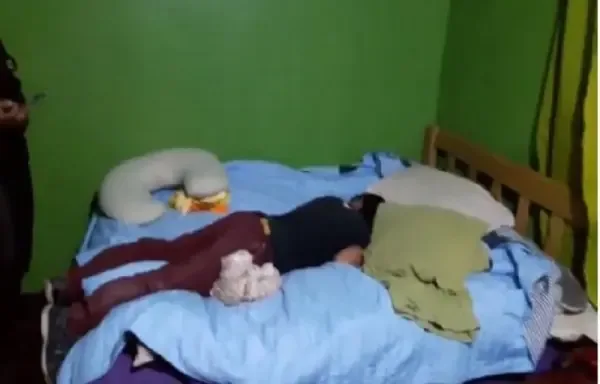 Adolescente desvalijó una casa, se cansó y se quedó dormido allí