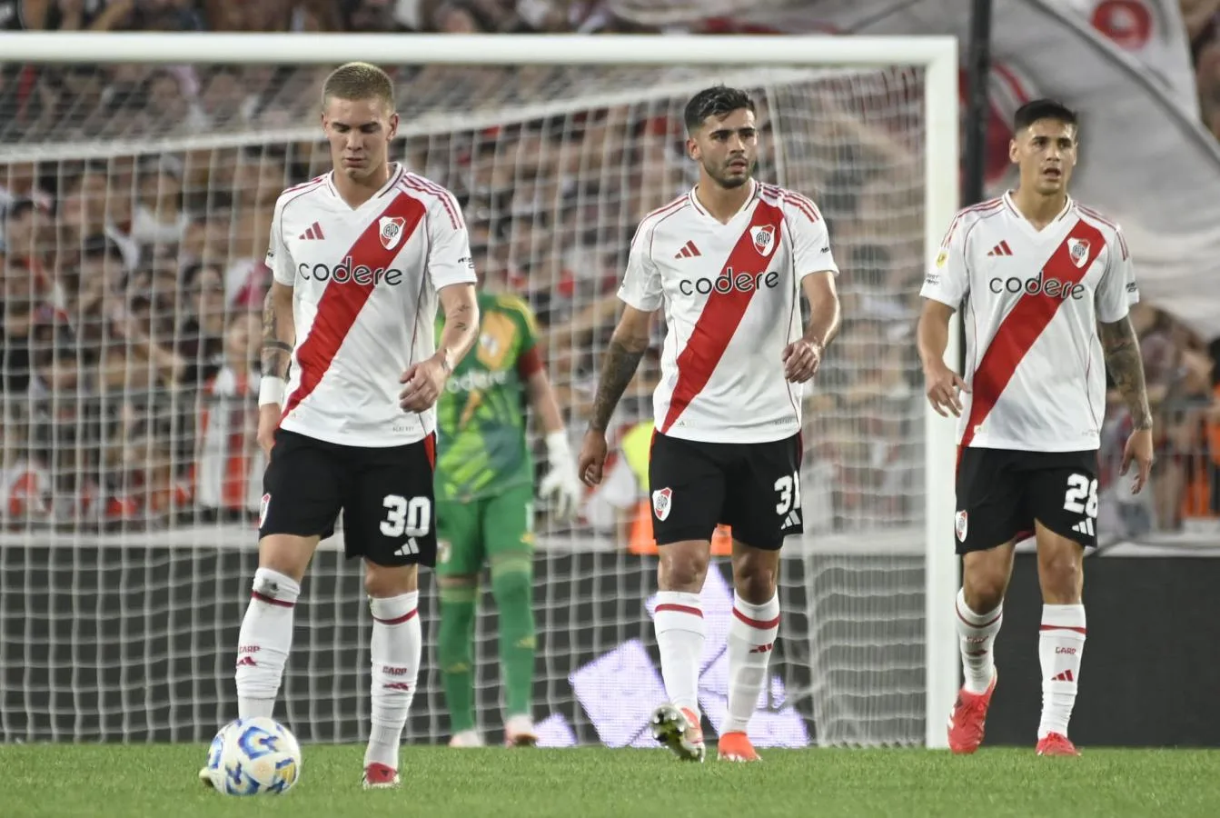 Partidazo en el Monumental: el súper River de Gallardo perdió 2-0 ante Estudiantes en el Monumental