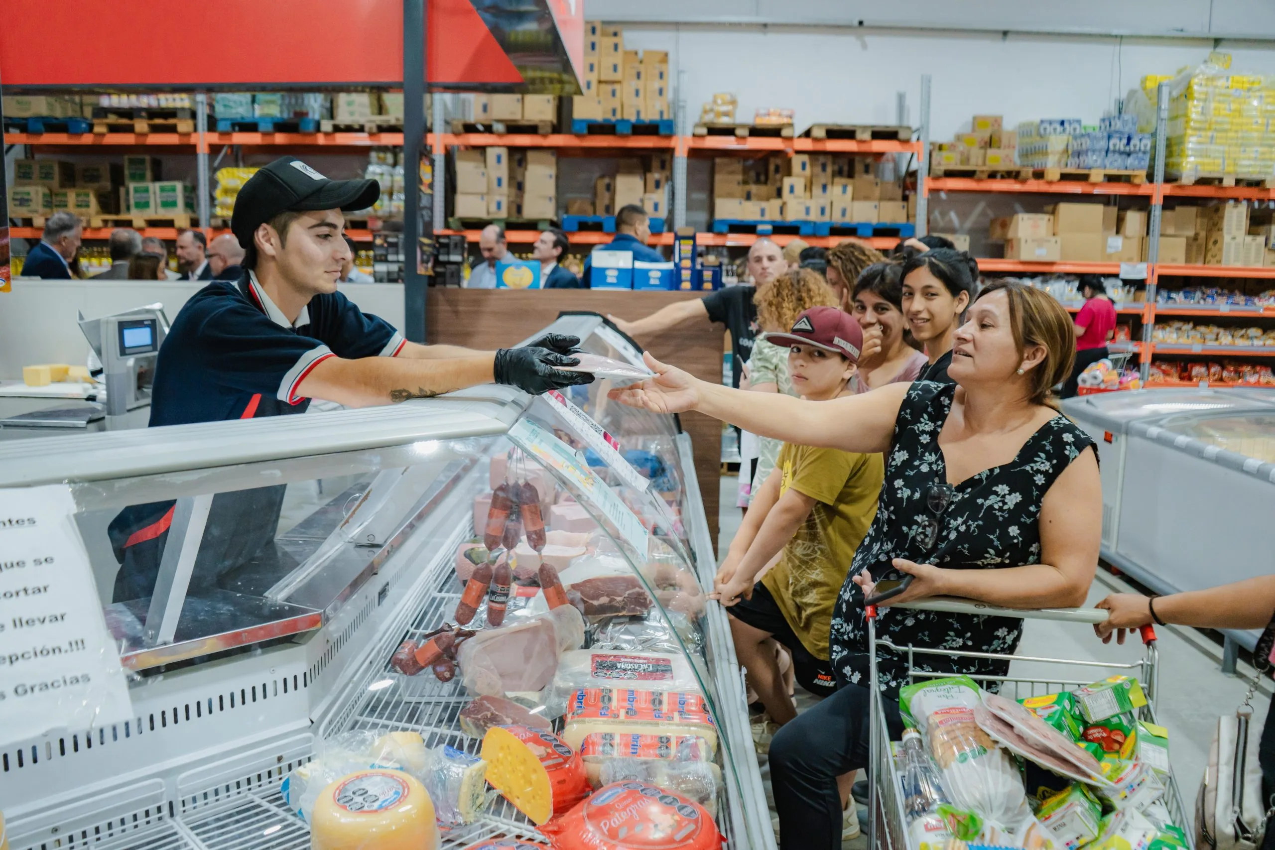 Desde hoy y hasta el domingo, se puede comprar con el One Shot Plus Alimentos