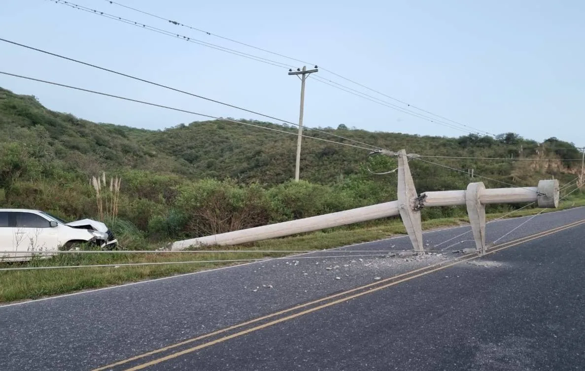 Catamarca: chocó contra una columna y dejó a Balcozna sin energía eléctrica