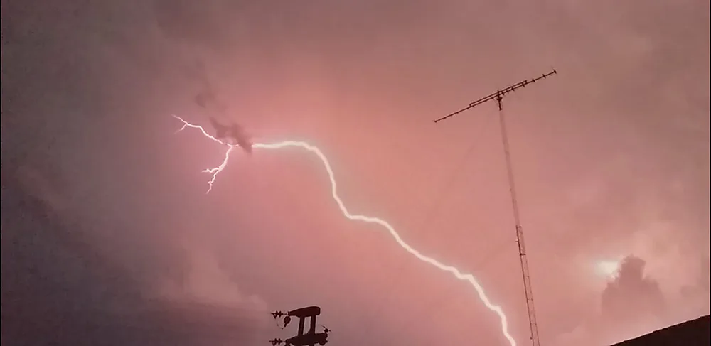 Anuncian tormentas fuertes para Catamarca en las próximas horas con alerta amarilla y naranja en la región