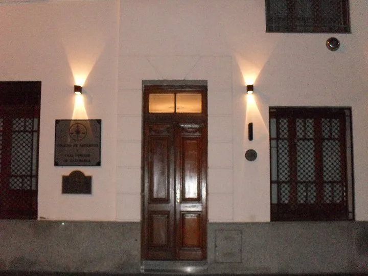 El Colegio de Abogados de Catamarca por ahora solo “repudia” a los colegas de la banda de estafadores