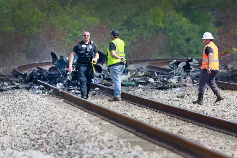 Accidente aéreo en Florida: tres muertos por la caída de una avioneta cerca de una autopista en Boca Ratón