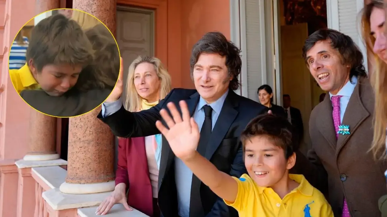 Quién es Pedro, “el niño del día”: fanático de Javier Milei, saludó desde el balcón de Casa Rosada