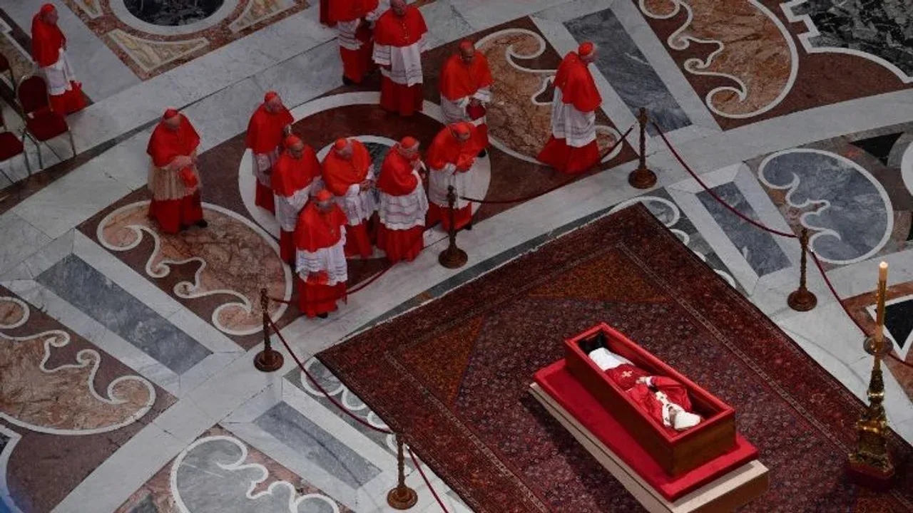 El féretro del papa Francisco se cerrará hoy viernes