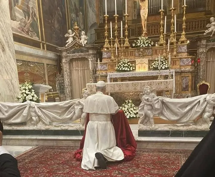 El Papa León XIV sorprendió a los fieles al presentarse sin previo aviso en el Santuario de la Virgen del Buen Consejo