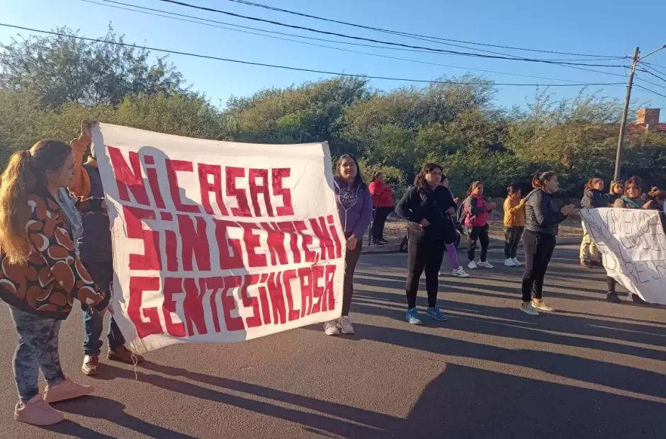 Nueva protesta de Vecinos Autoconvocados para pedir por las viviendas sociales