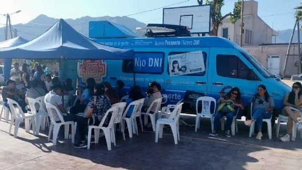 Hoy viernes, el Operativo de Documentación Móvil estará junto al Municipio en tu Barrio