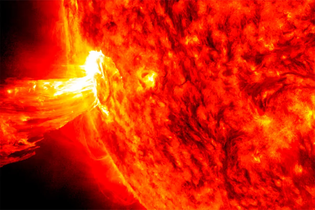 Una fuerte erupción solar causó apagones de radio a nivel mundial