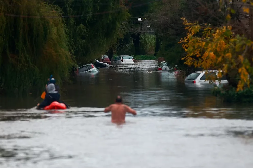 Buenos Aires bajo el agua y con nueva alerta roja
