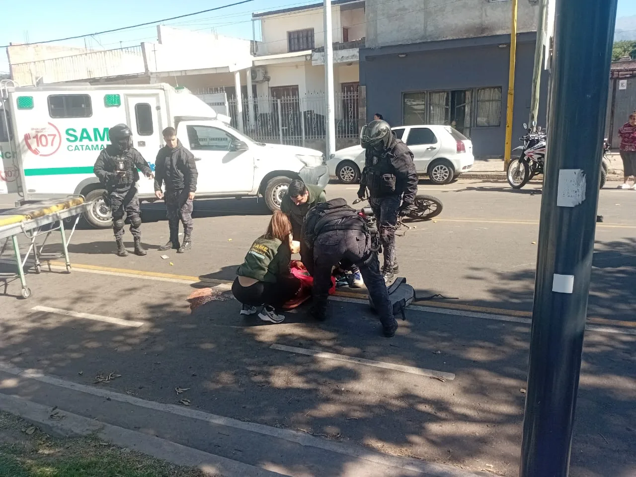 Catamarca: motociclista atropelló una menor y terminó hospitalizado