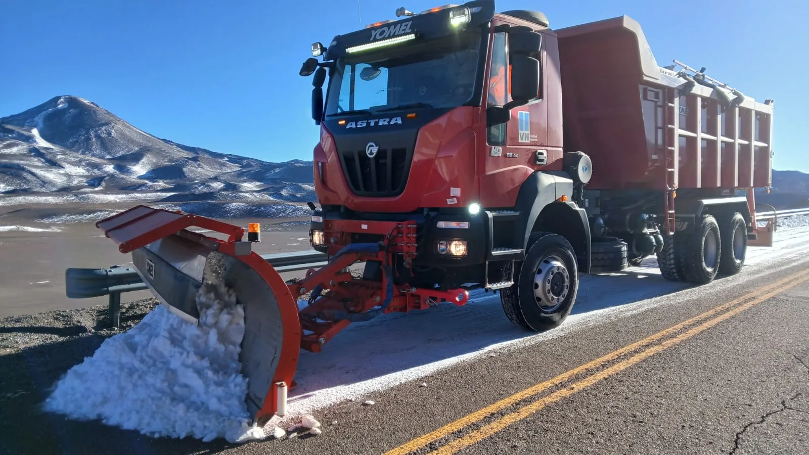 Vialidad Nacional despejó la nieve en calzada en RN 60, en el Paso de San Francisco