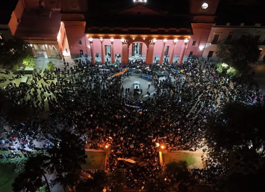 Trabajadores catamarqueños organizan una marcha contra el Gobierno reclamando aumento salarial
