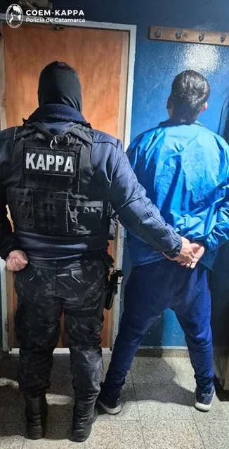 Detienen en Catamarca a un joven que estaba robando un portón