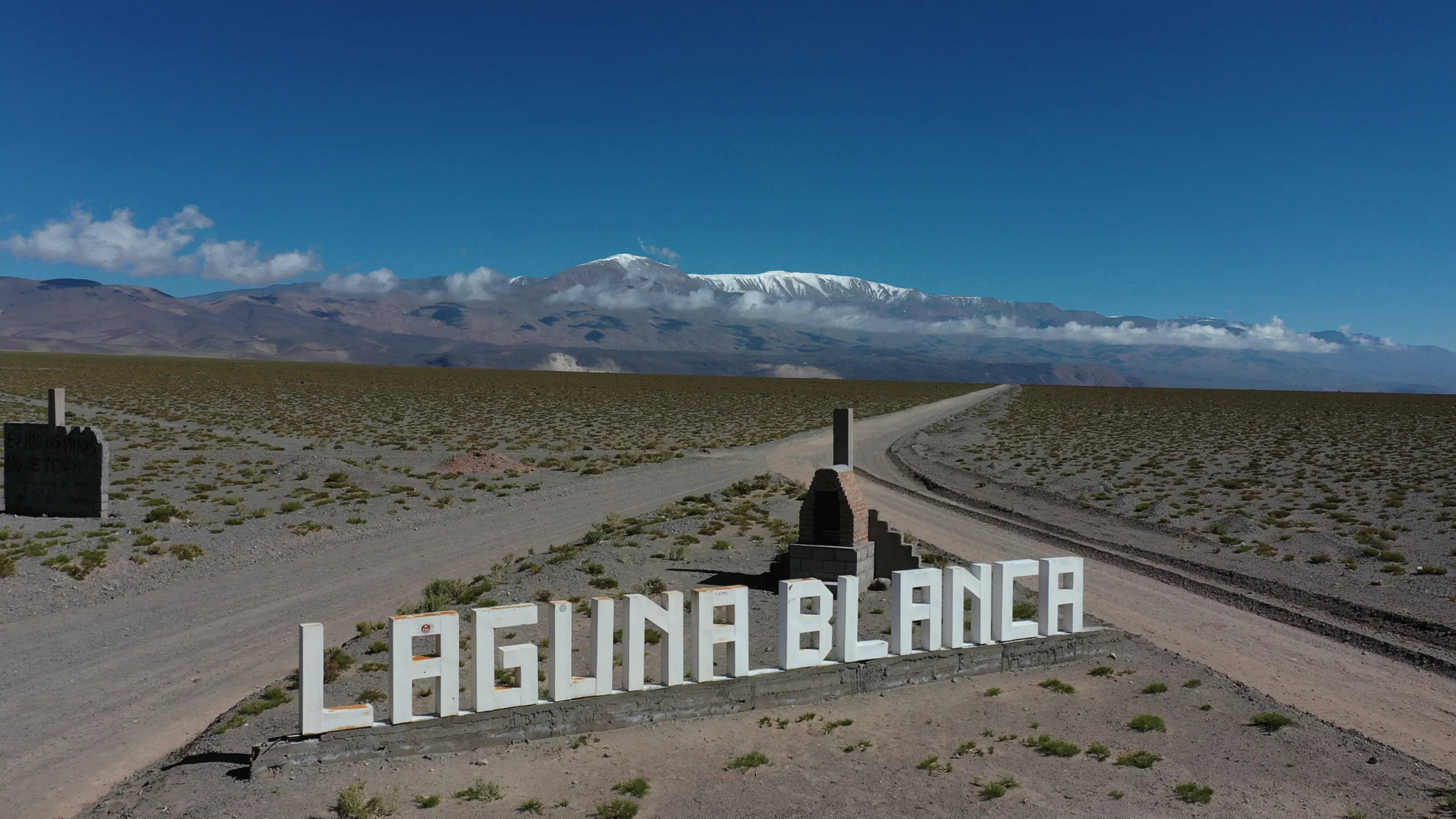 El Gobierno de Catamarca proyecta pavimentar el camino de ingreso a Laguna Blanca