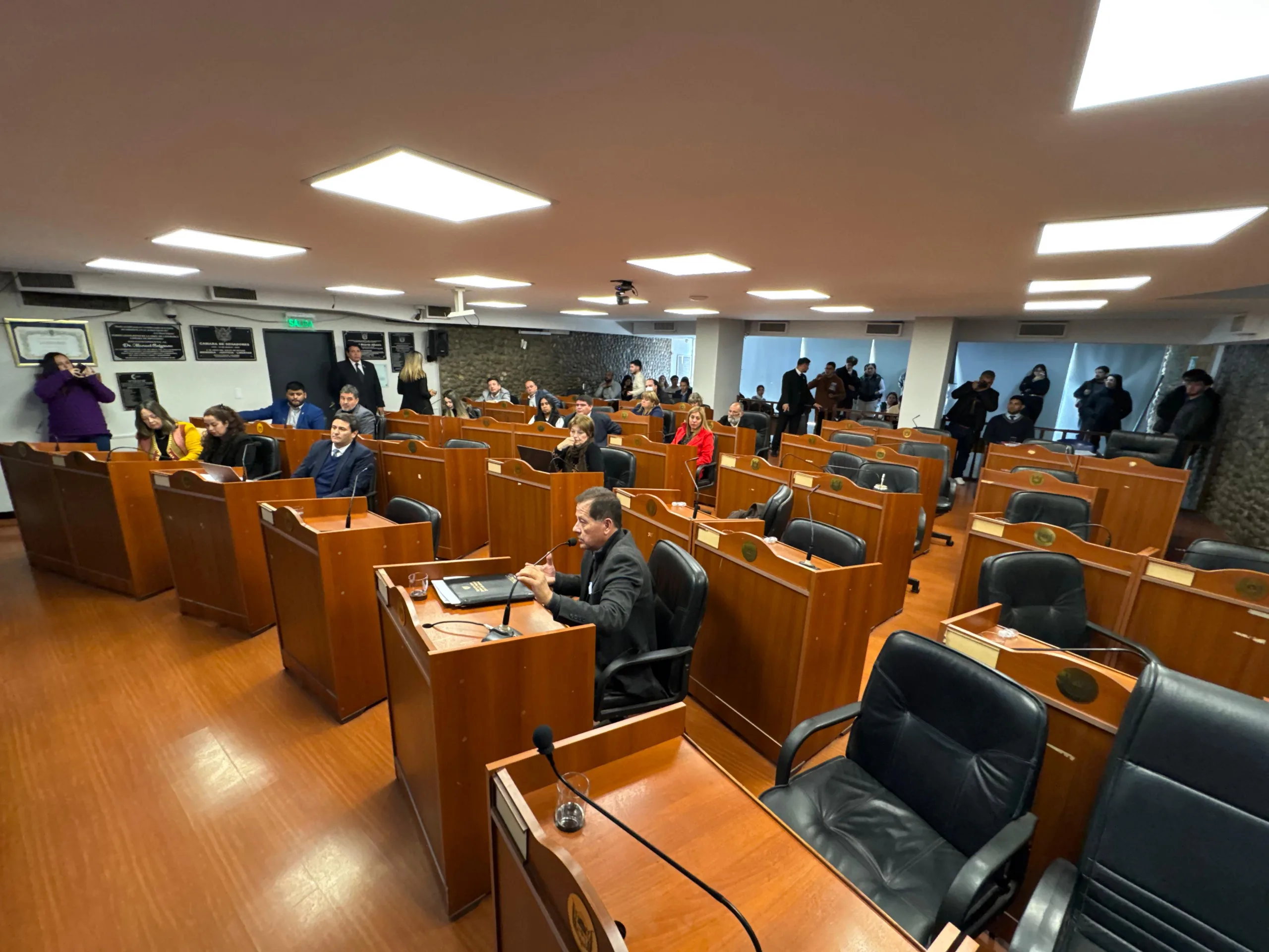 Catamarca: diputados de la oposición dejaron sin quórum la sesión y frustró la reforma a la Defensoría del Pueblo