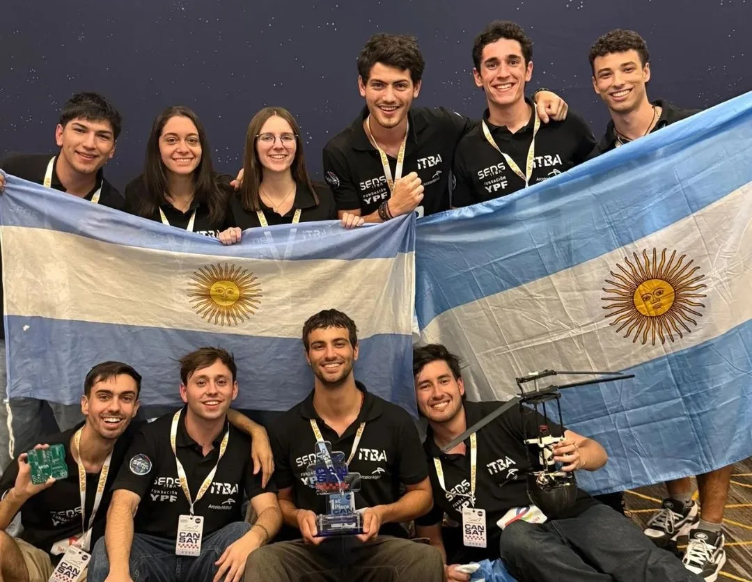 Diez estudiantes argentinos ganaron el mundial aeroespacial organizado por la NASA