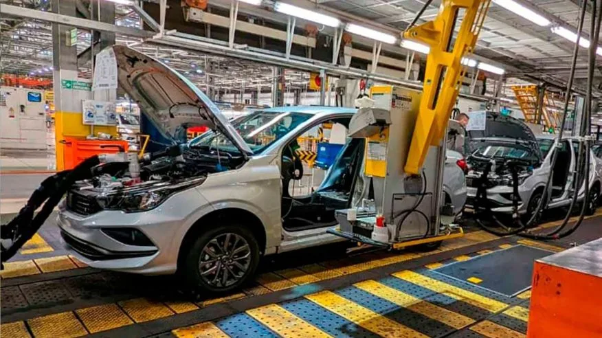 La industria automotriz argentina empezará julio pagando retenciones a las exportaciones que antes no pagaba