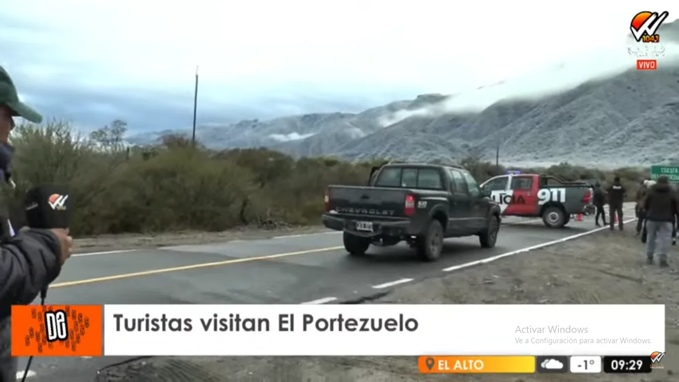 Estado de rutas nacionales en Catamarca: turistas disfrutan del paisaje nevado en El Portezuelo