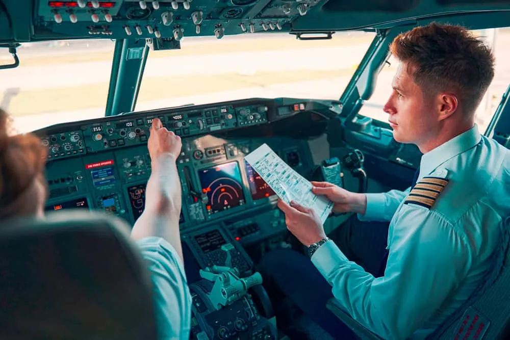 Modifican las condiciones de trabajo de los pilotos y tripulantes de cabina