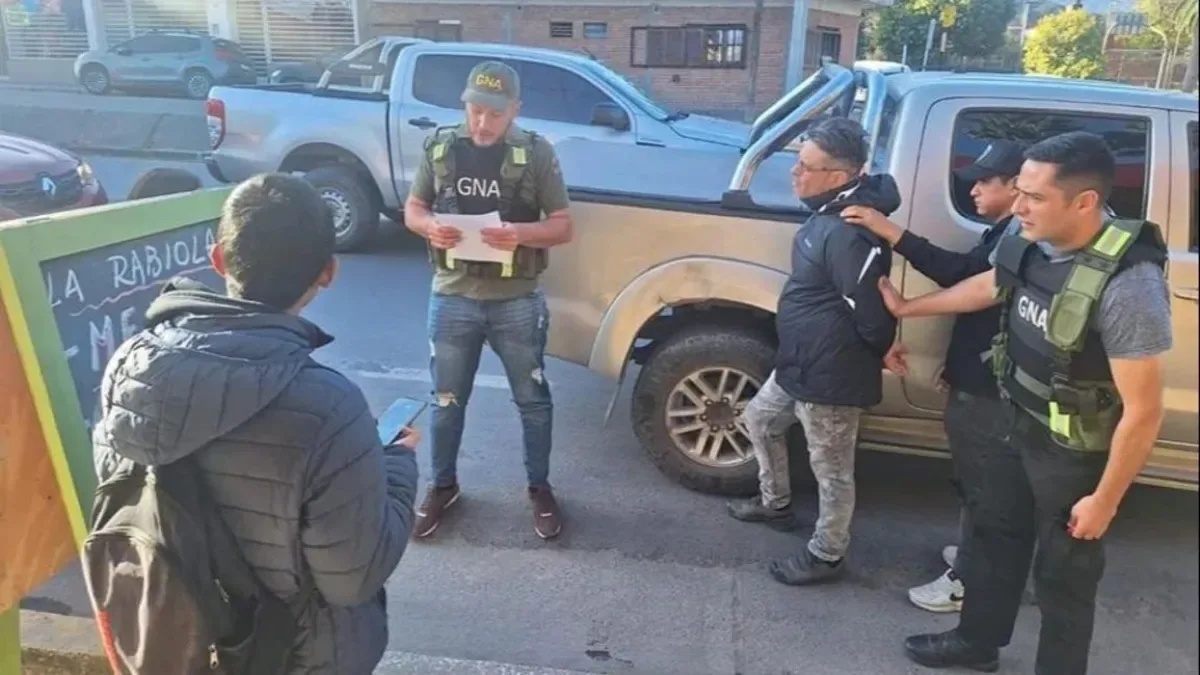 Dos gendarmes imputados por narcotráfico en Salta: transportaban más de 160 kilos de cocaína