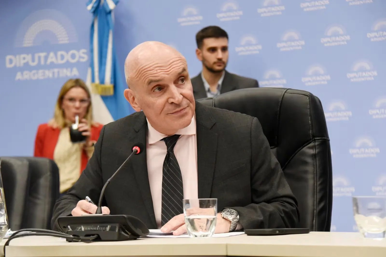 Espert consideró que Cristina Kirchner “tiene que estar presa” porque “es chorra”