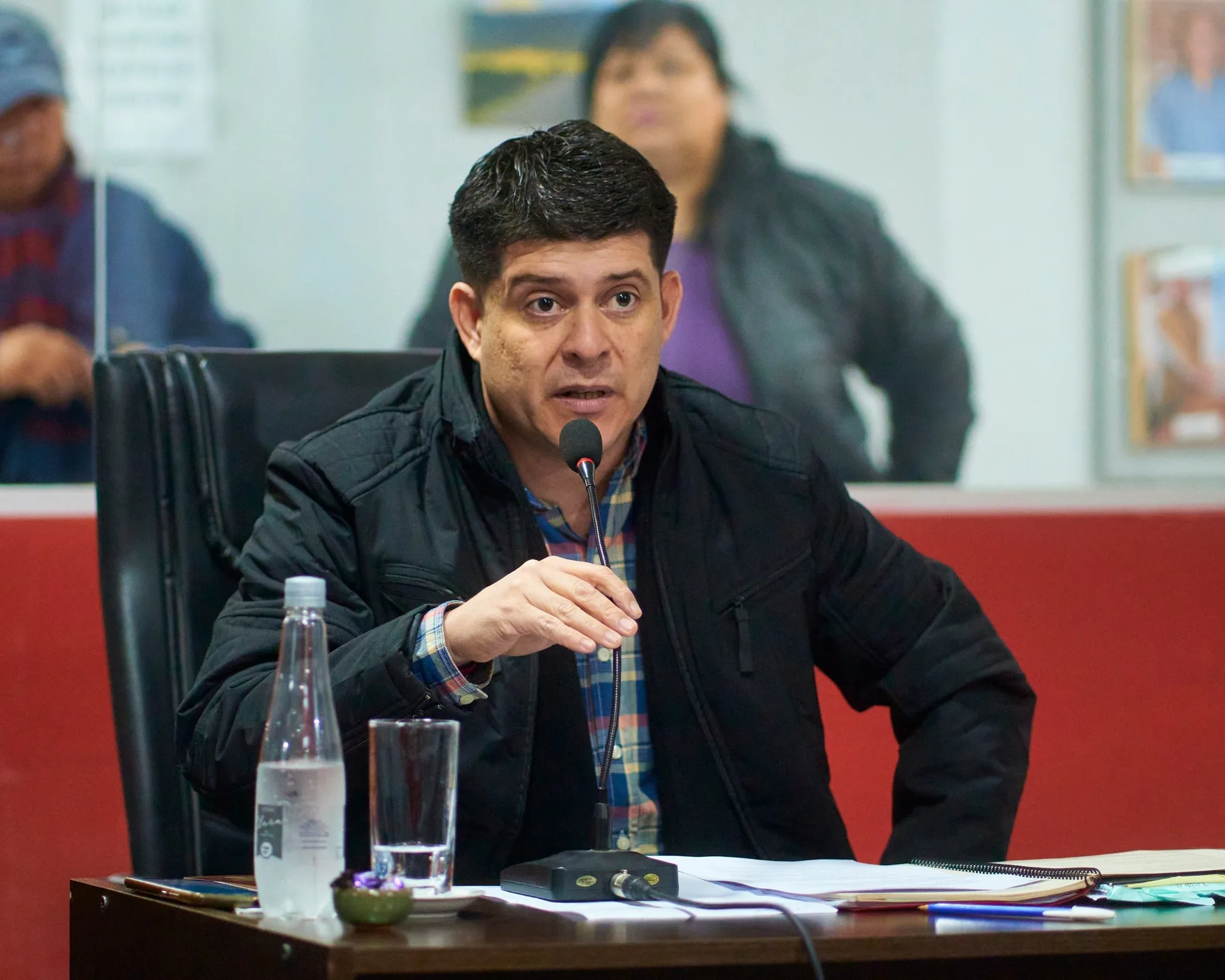 Hoy jueves, en el Concejo Deliberante de Valle Viejo tomaría estado parlamentario el pedido vecinal de juicio político a Zenteno