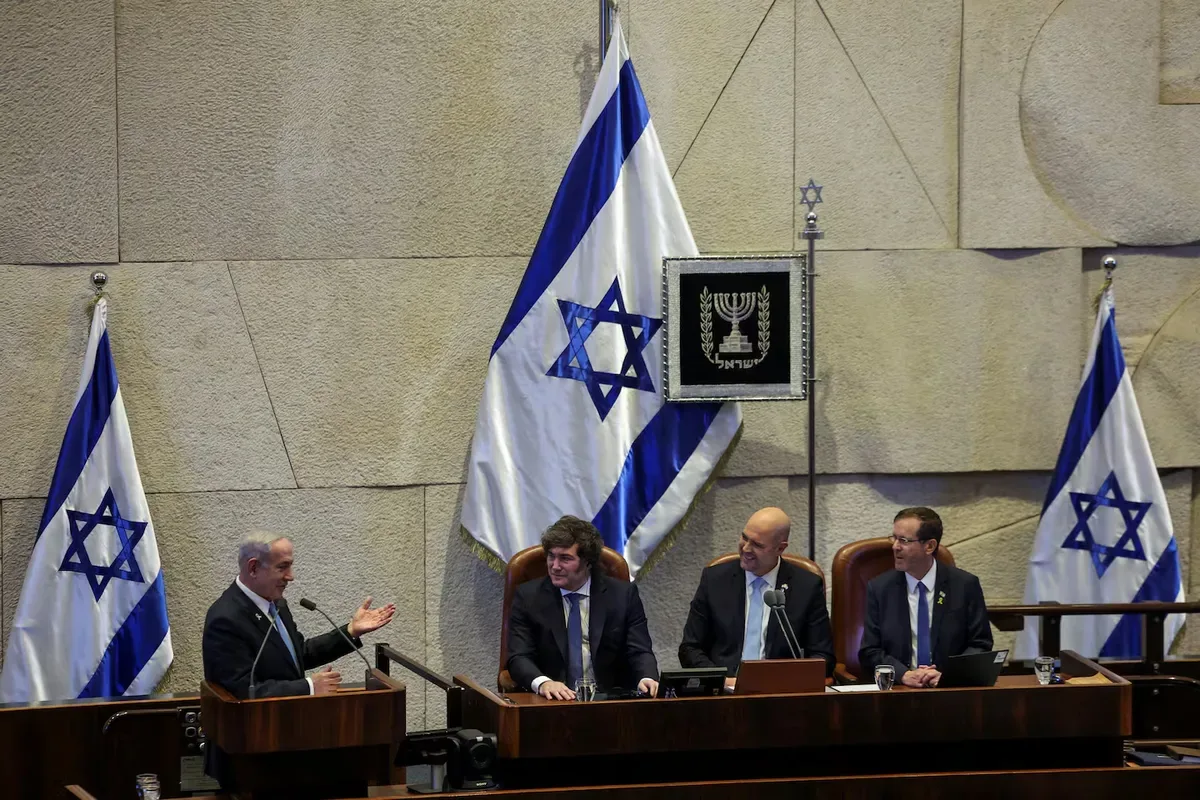 Argentina reforzó la seguridad en la Embajada de Israel y la AMIA por el ataque de ayer a Irán