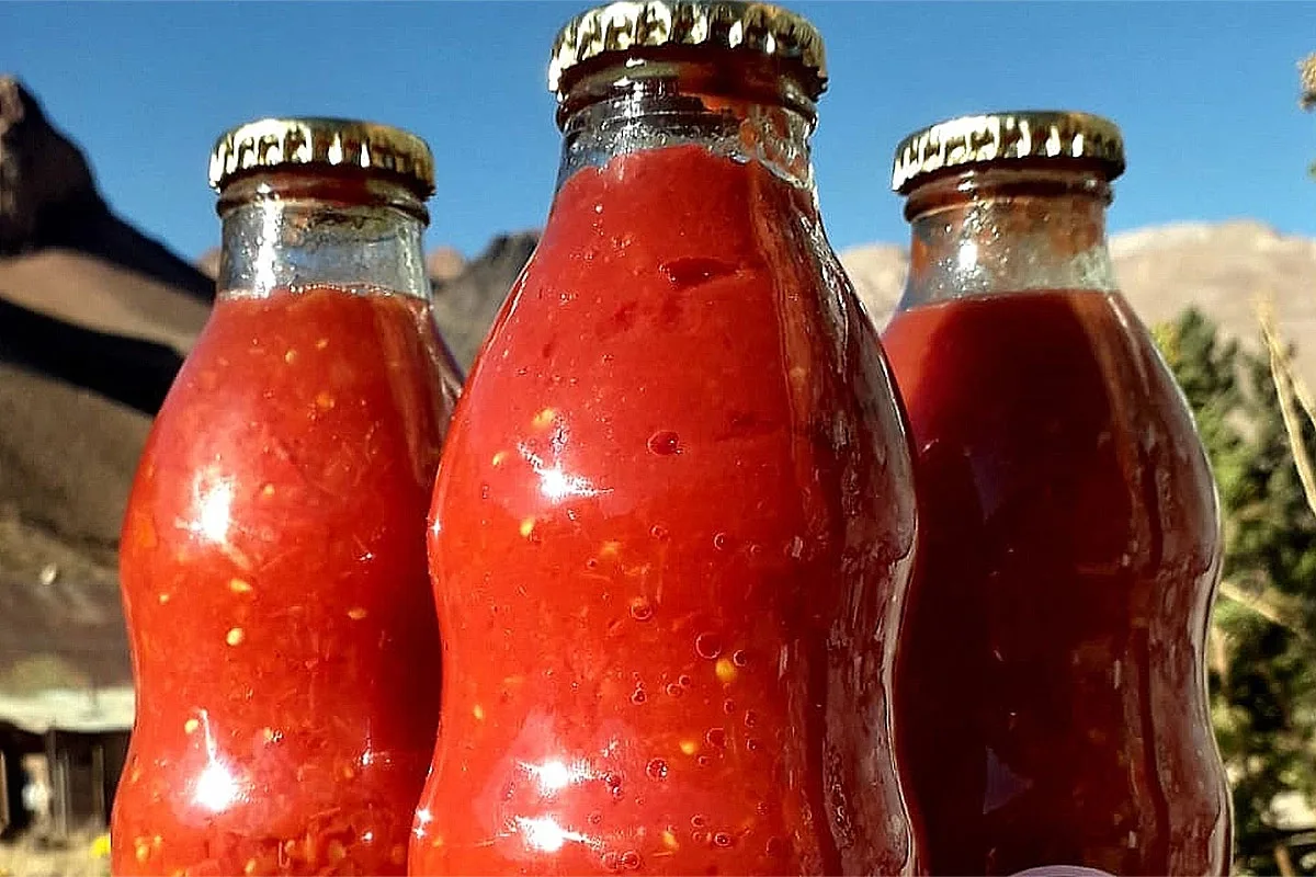 Prohibieron la venta de una salsa de tomate y de un aceite de oliva