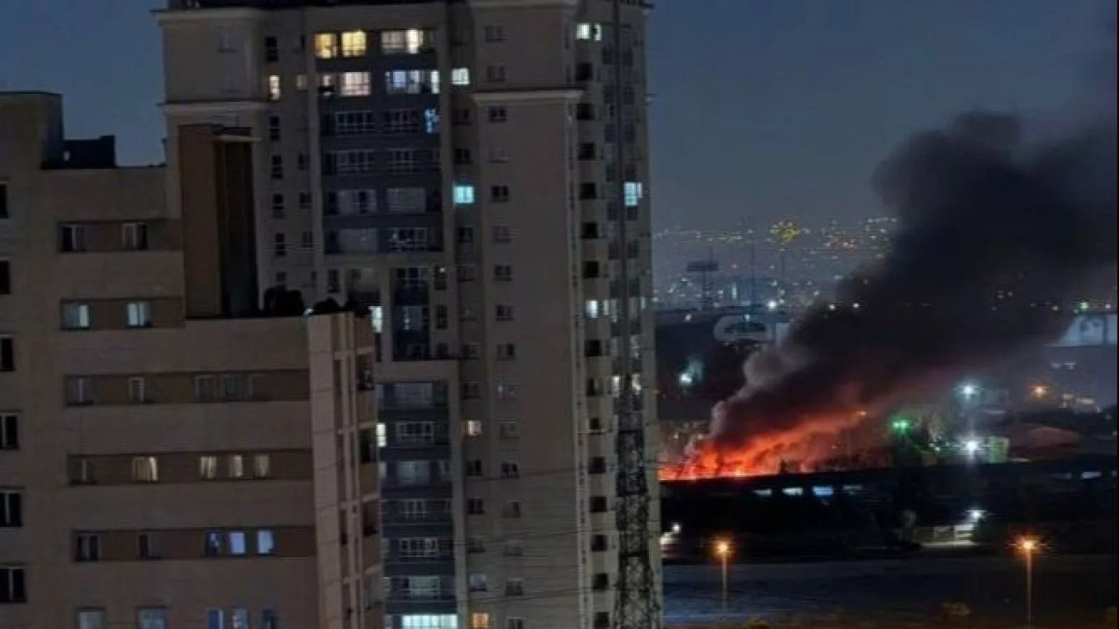 Mueren 60 personas en ataque aéreo israelí este sábado contra edificio residencial en Teherán