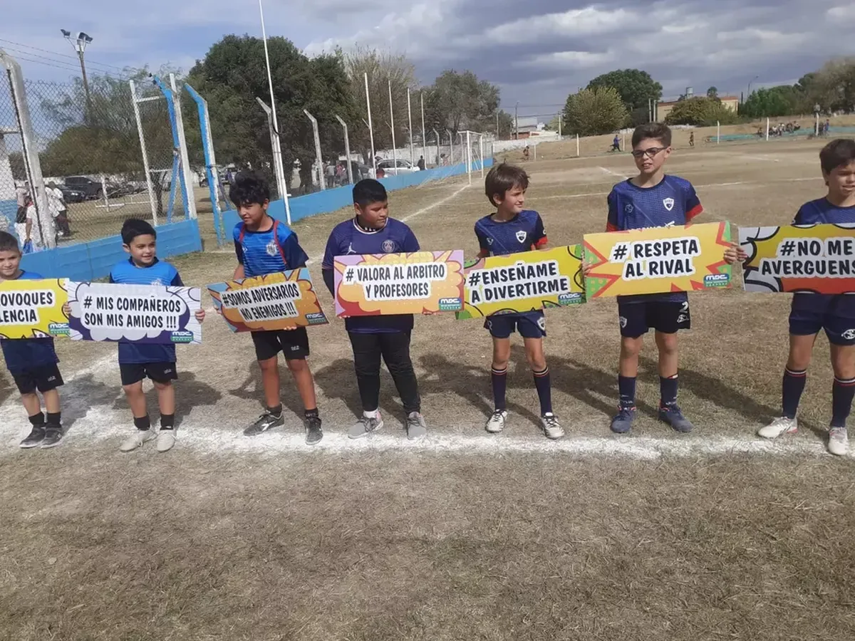 Presentan el programa “Club Atlético Trátame Bien”, nueva iniciativa contra la violencia en el deporte jujeño